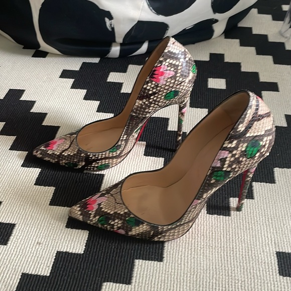 Christian Louboutin So Kate 120 Python Flower 39.5 - Picture 3 of 9
